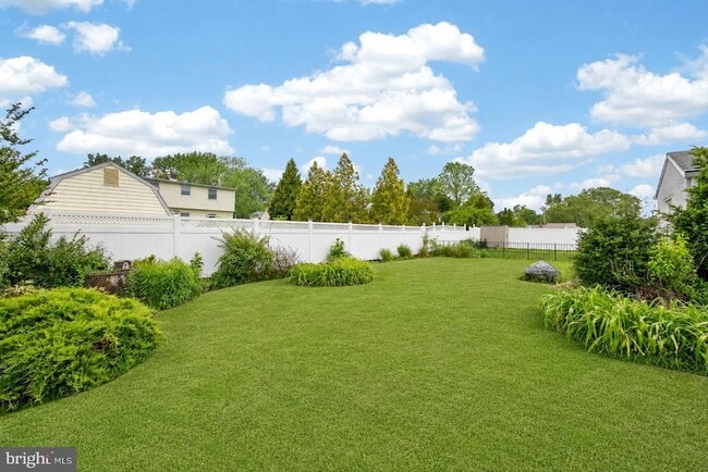 Photo - 728 Pennbrook Ave