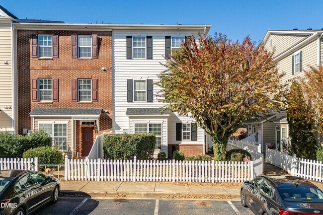 Photo - 1130 Renewal Pl Unit 100