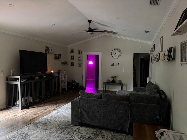 Photo - 2444 Chateau Ln