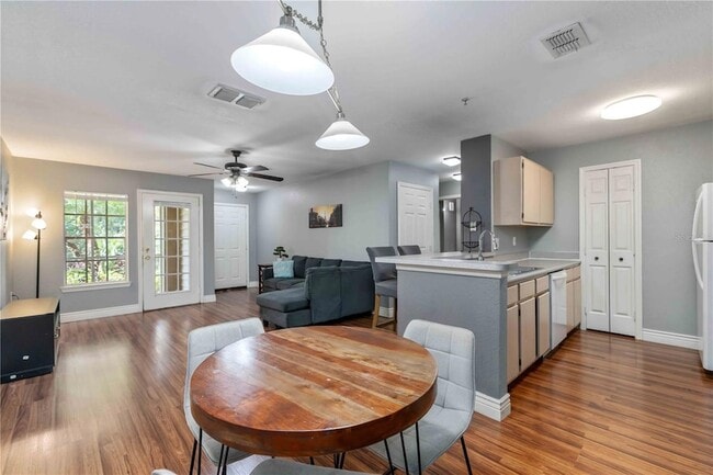 Photo - 7428 Vista Way Unit 105