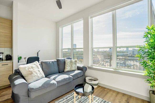 Photo - 1111 Shepherd Dr Unit SI ID1380756P