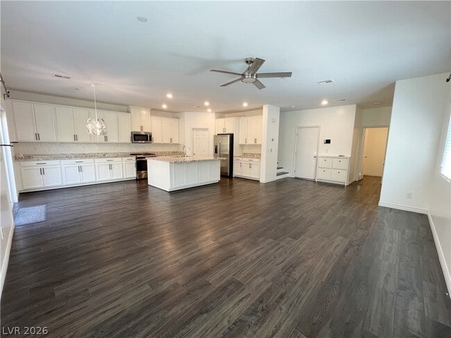 Photo - 7035 Denio Island St