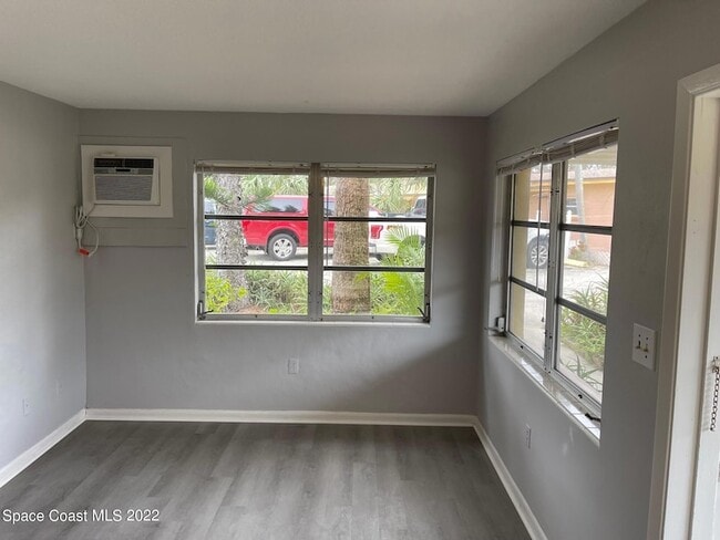 Photo - 2095 Pineapple Ave Unit 5