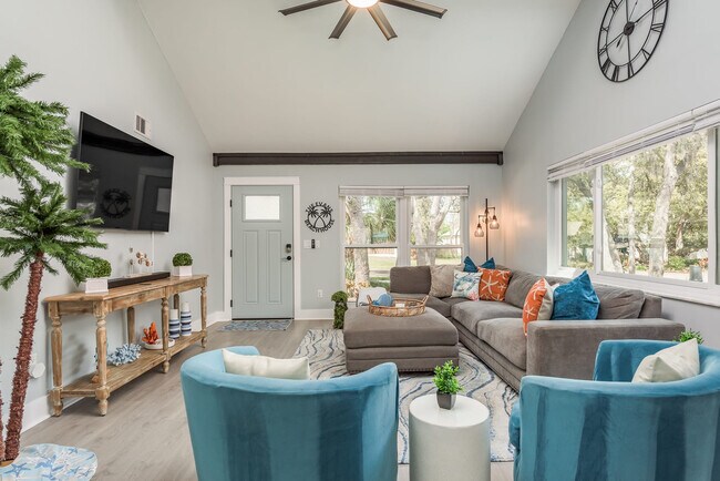 Photo - 1417 Poinsettia Ave Unit ID1244469P