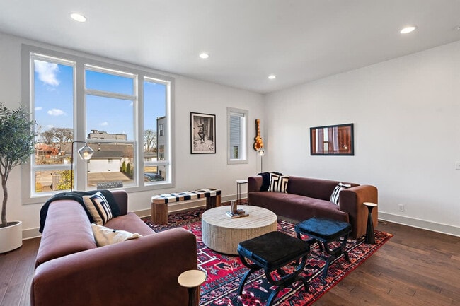 Photo - 2702 Delaware Ave Unit ID1051654P