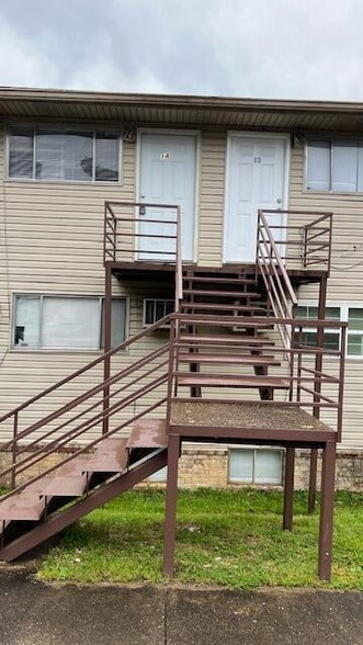 Photo - 210 Hendricks Blvd