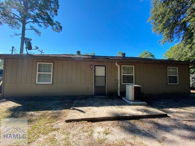 Photo - 646 Fleming Rd