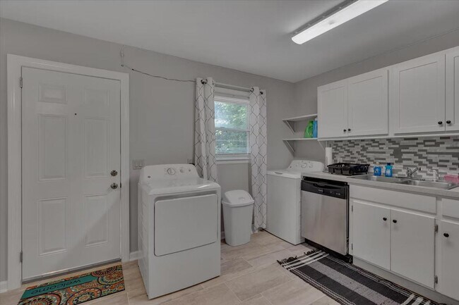 Photo - 804 Urban Ave Unit SI ID1391825P