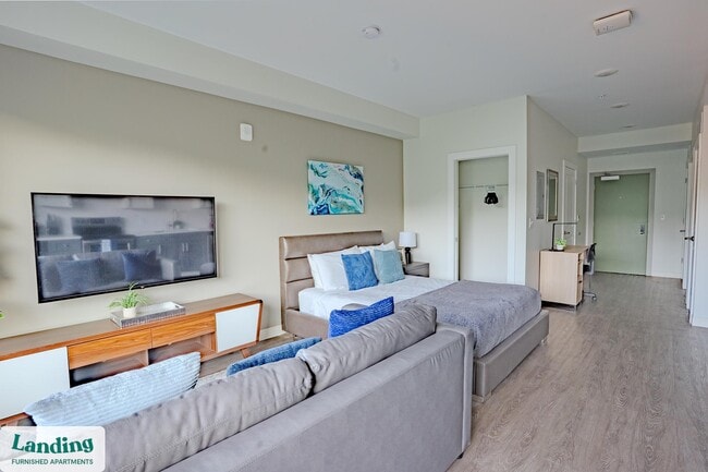 Building Photo - 210 E Green St Unit 715.1410572