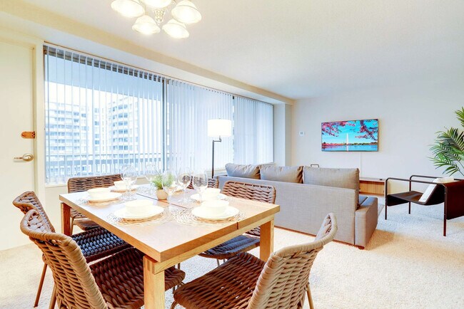 Photo - 2111 Richmond Hwy Unit FL6-ID1022388P