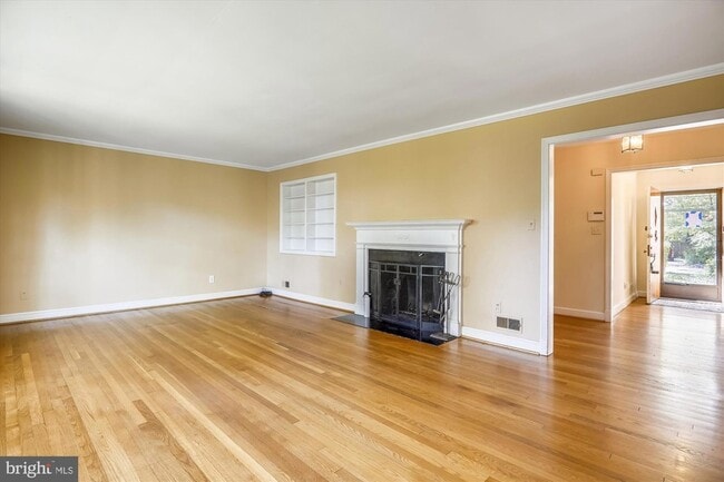 Photo - 3303 Winnett Rd