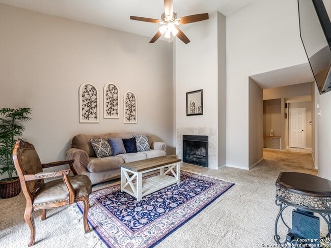 Photo - 7930 Roanoke Run