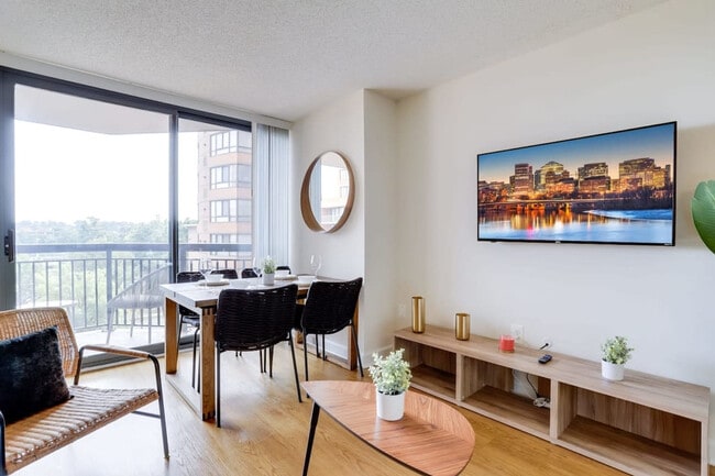 Building Photo - 801 15th St S Unit FL4-ID1022429P