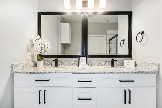 Photo - CITISCAPE AT ESSEN