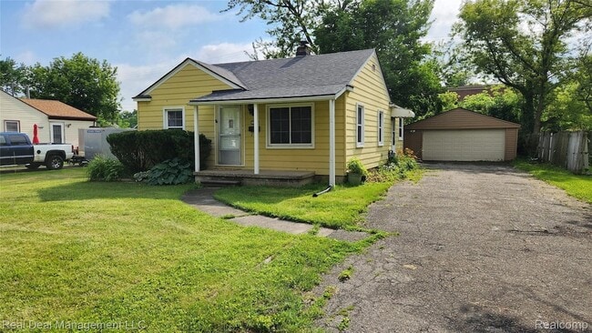 Photo - 30066 Brentwood St