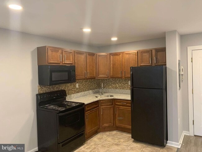 Photo - 6001 N 17th St Unit 102