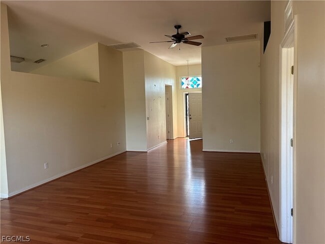 Photo - 4620 Varsity Cir