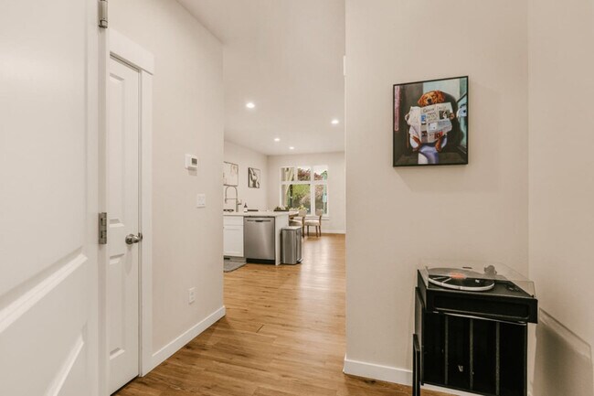 Photo - 3213 Grand Blvd Unit ID1334337P