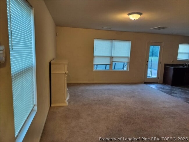 Photo - 405 Holman St
