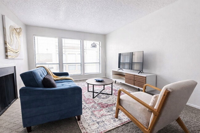 Building Photo - 505 N Rock Rd Unit SI ID1534948P