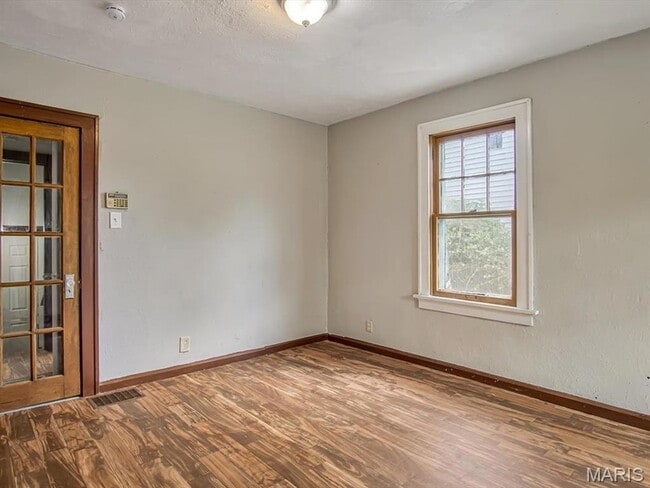 Photo - 5611 Hallows Ave