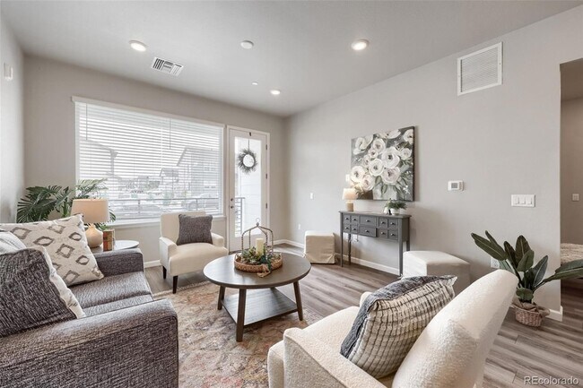 Photo - 6153 N Ceylon St Unit 10-108
