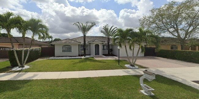 Building Photo - 15426 SW 168th Terrace Unit 2
