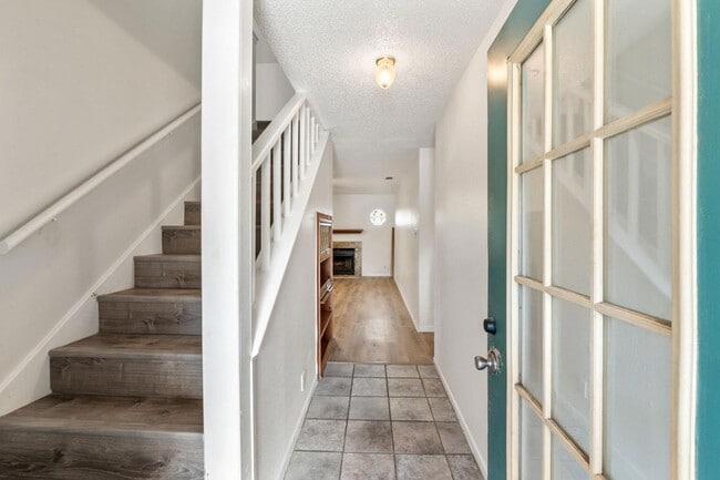 Photo - 1402 Oakmeadows Cove