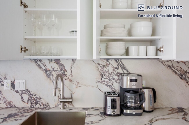 Photo - 300 W 21st St Unit SI FL5-ID1450