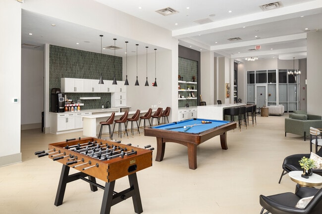 Photo - 1505 Demonbreun