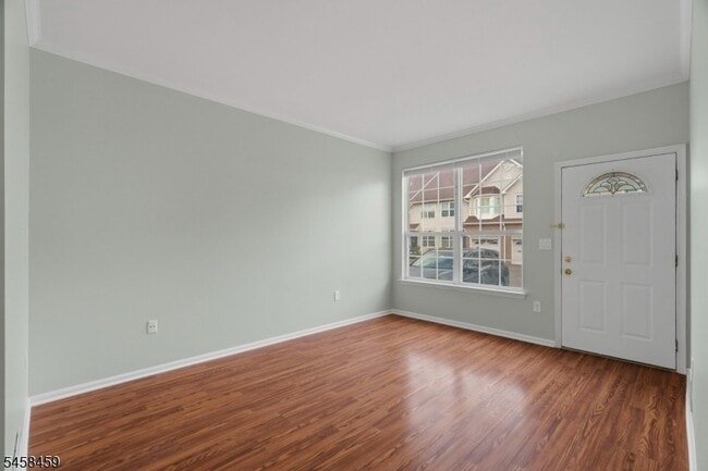 Photo - 13 Reins Ct