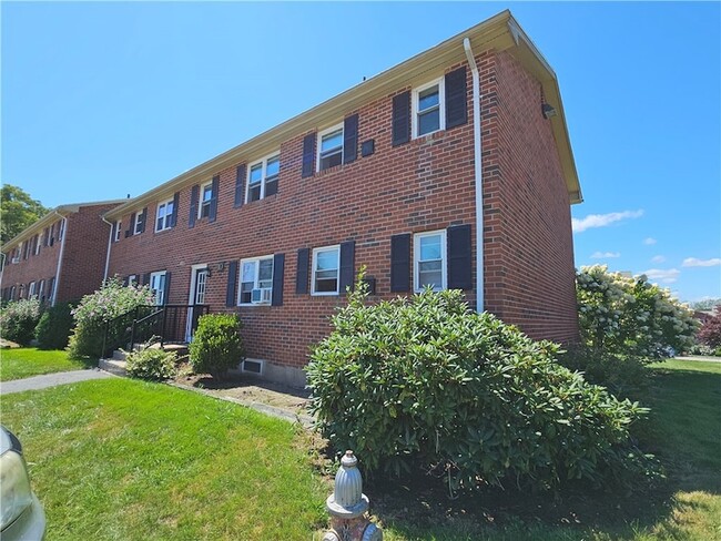 Photo - 70 Carroll Ave