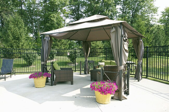 Gazebo - The Cove at Avon Lake