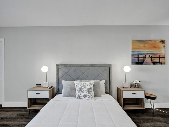 Building Photo - 3204 NE 9th St Unit SI ID1503989P