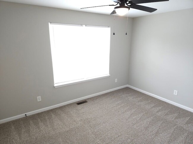 Photo - 705 Crestland Ave Unit B7