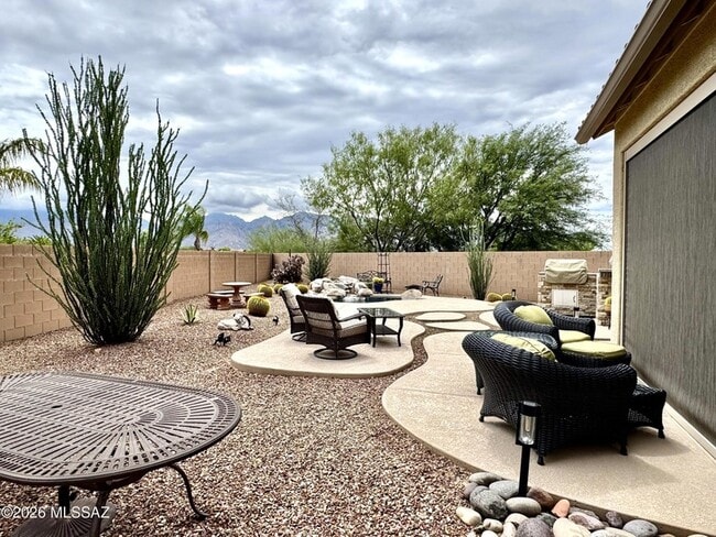 Photo - 909 W Leatherleaf Dr
