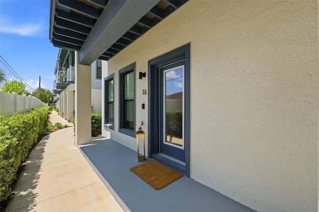 Photo - 946 Highland Ave