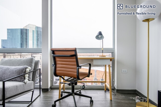 Photo - 2340 N California Ave Unit SI FL4-ID373