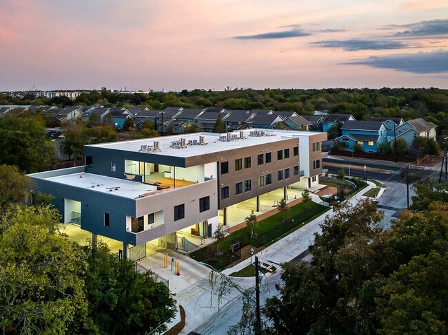 Photo - 5515 Humming Bird Ln Unit ID1244701P