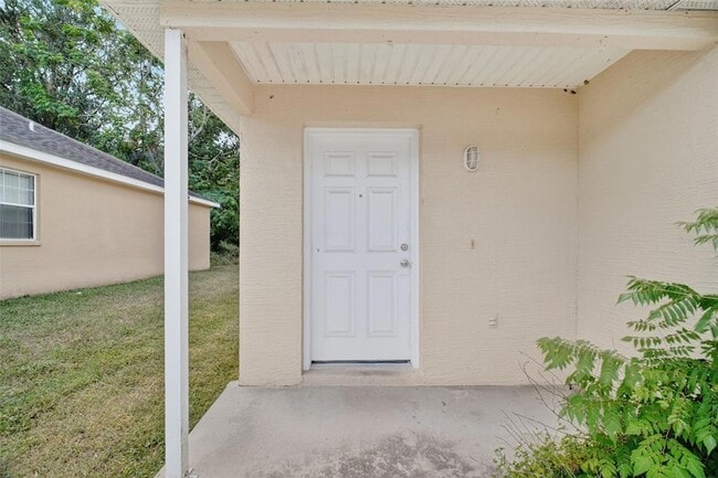 Photo - 525 Paulling Dr