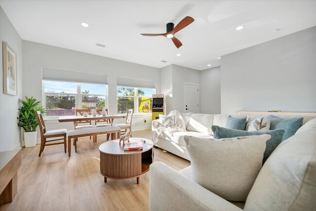 Building Photo - 4120 W North A St Unit ID1324837P