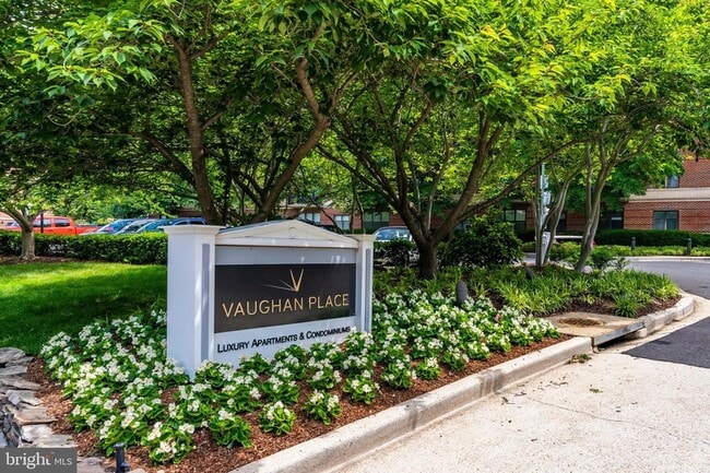 Photo - 3401 38th St NW Unit 407