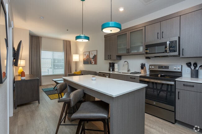 Interior Photo - Waterwalk Tucson