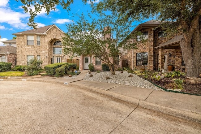 Photo - 6011 Barrington Ct
