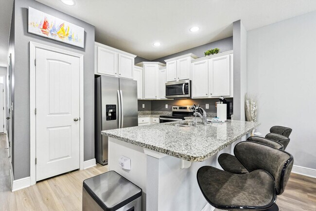 Photo - 7664 Shadow Lake Dr Unit SI ID1523352P