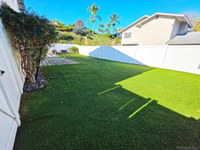 Photo - 2230 Ledgeview Ln