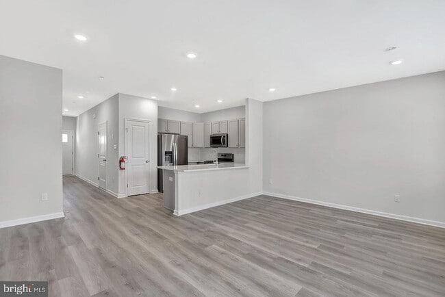 Photo - 59 Alexander Wy