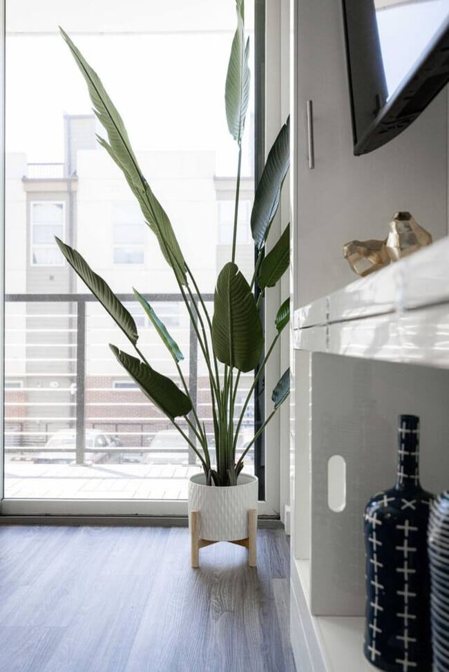 Photo - 12607 Larchmere Blvd Unit ID1335753P