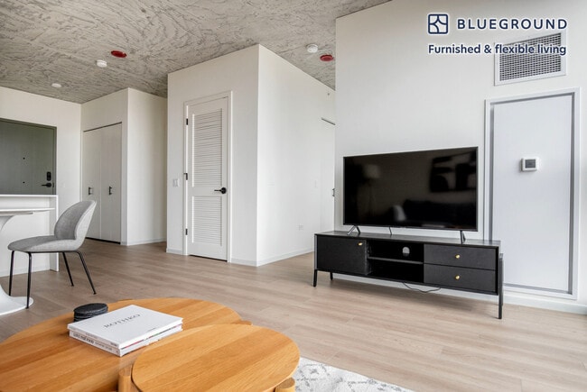 Photo - 160 N Morgan St Unit FL12-ID1066