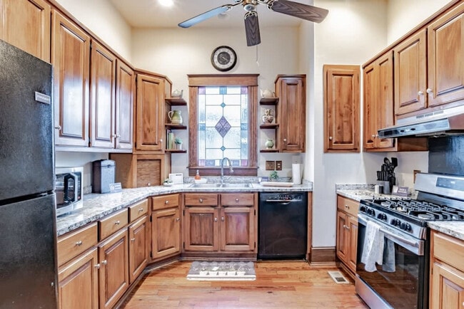 Photo - 1754 Hunter Ave Unit ID1043550P